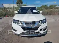 2017 Nissan ROGUE photo