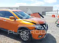 2017 Nissan ROGUE photo