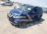 2017 Nissan ROGUE photo