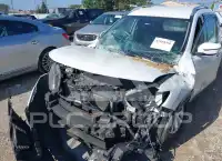 2017 Nissan ROGUE photo