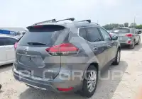 2017 Nissan ROGUE photo