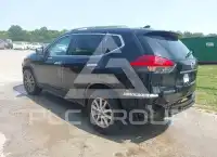 2017 Nissan ROGUE photo