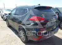 2017 Nissan ROGUE photo