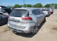 2017 Nissan ROGUE photo