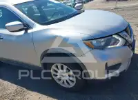 2017 Nissan ROGUE photo