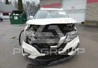 2017 Nissan ROGUE photo