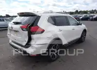 2017 Nissan ROGUE photo