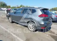 2017 Nissan ROGUE photo