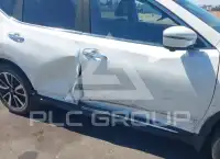 2017 Nissan ROGUE photo