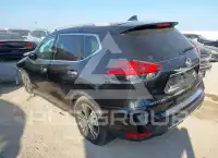 2017 Nissan ROGUE photo
