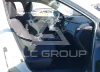 2017 Nissan ROGUE photo