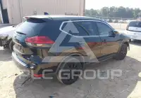2017 Nissan ROGUE photo
