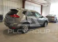 2017 Nissan ROGUE photo