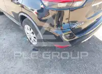 2017 Nissan ROGUE photo