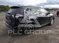 2017 Nissan ROGUE photo