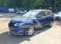 2017 Nissan ROGUE photo