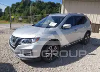 2017 Nissan ROGUE photo