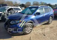 2017 Nissan ROGUE photo