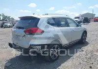 2017 Nissan ROGUE photo
