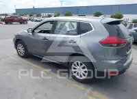 2017 Nissan ROGUE photo