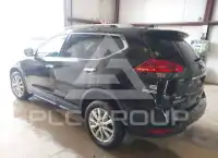 2017 Nissan ROGUE photo
