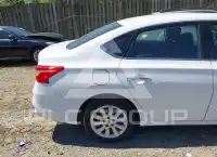 2017 Nissan SENTRA фото