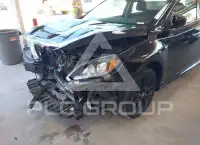 2017 Nissan SENTRA фото