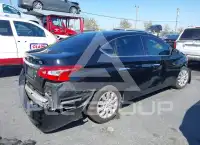 2017 Nissan SENTRA фото