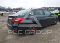2017 Nissan SENTRA фото