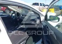 2017 Nissan SENTRA фото