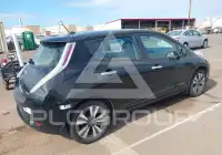 2017 Nissan LEAF photo