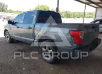 2017 Nissan TITAN фото