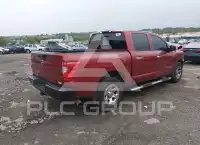 2017 Nissan TITAN фото
