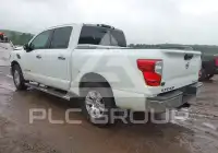 2017 Nissan TITAN фото