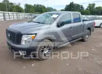 2017 Nissan TITAN фото