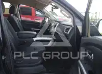 2017 Nissan TITAN фото