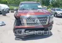 2017 Nissan TITAN photo