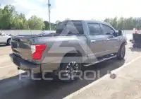 2017 Nissan TITAN фото