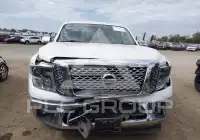 2017 Nissan TITAN фото