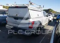 2017 Nissan TITAN фото