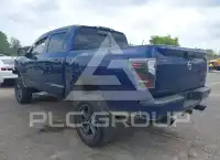 2017 Nissan TITAN фото
