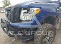 2017 Nissan TITAN фото
