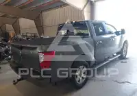 2017 Nissan TITAN фото