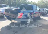 2017 Nissan TITAN фото