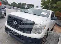 2017 Nissan TITAN фото