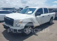 2017 Nissan TITAN фото