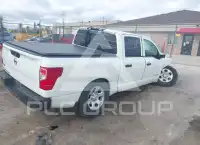 2017 Nissan TITAN фото