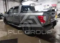 2017 Nissan TITAN фото