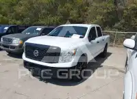 2017 Nissan TITAN фото