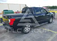 2017 Nissan TITAN photo